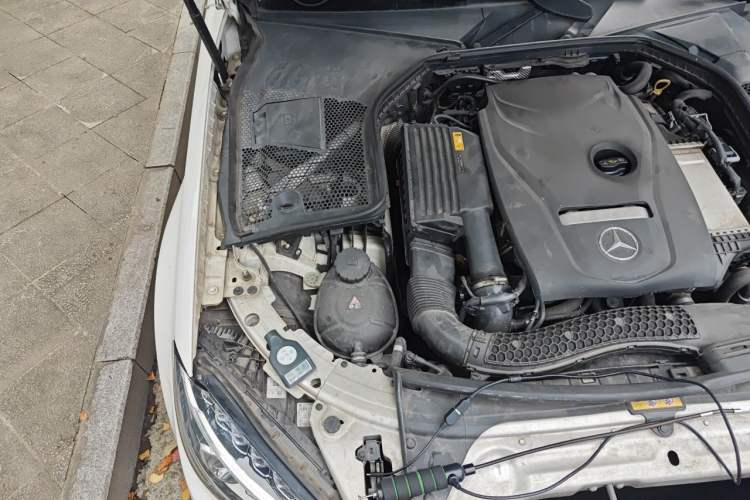 Used Mercedes-Benz C-Class 2017 Facelift C 200 Coupe Engine Bay Right