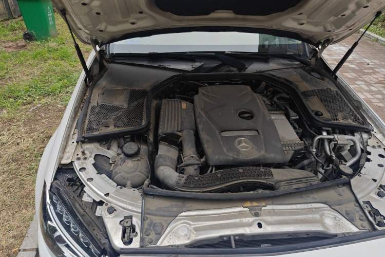 Used Mercedes-Benz C-Class 2017 Facelift C 200 L Sport Edition Engine Bay Right