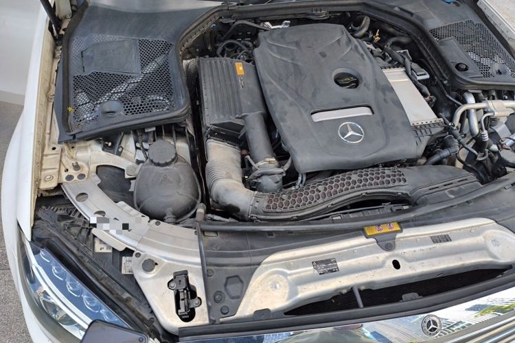 Used Mercedes-Benz C-Class 2017 Facelift C 200 L Engine Bay Right