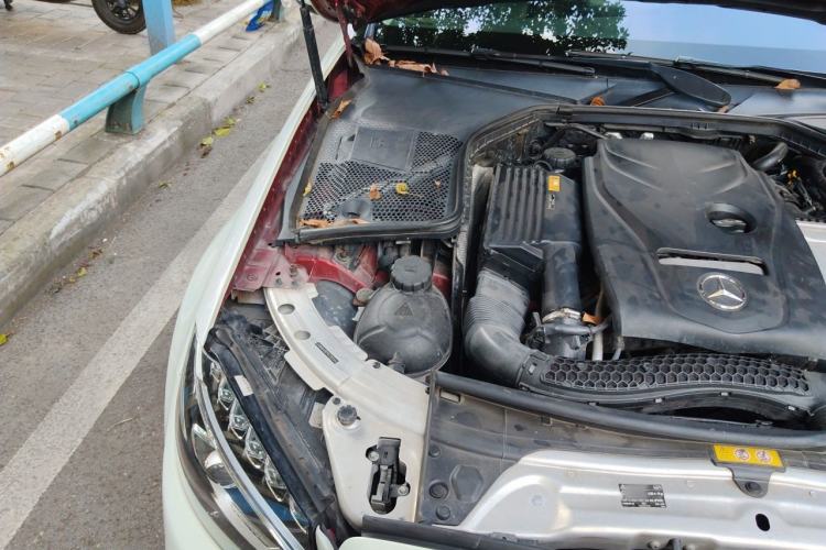 Used Mercedes-Benz C-Class 2017 C 200 L Sport Edition Engine Bay Right
