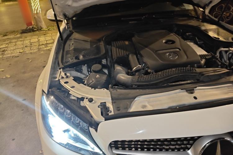 Used Mercedes-Benz C-Class 2017 Facelift C 200 L Engine Bay Right