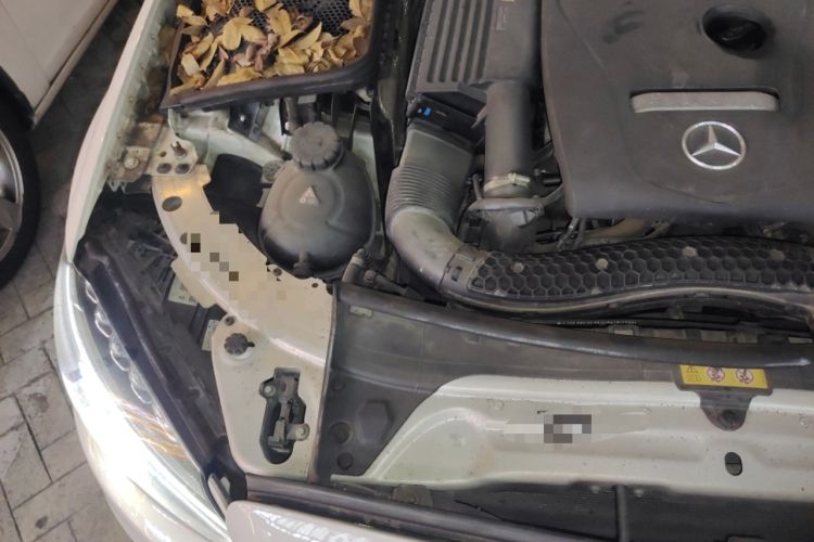 Used Mercedes-Benz C-Class 2017 Facelift C 200 L Sport Edition Engine Bay Right