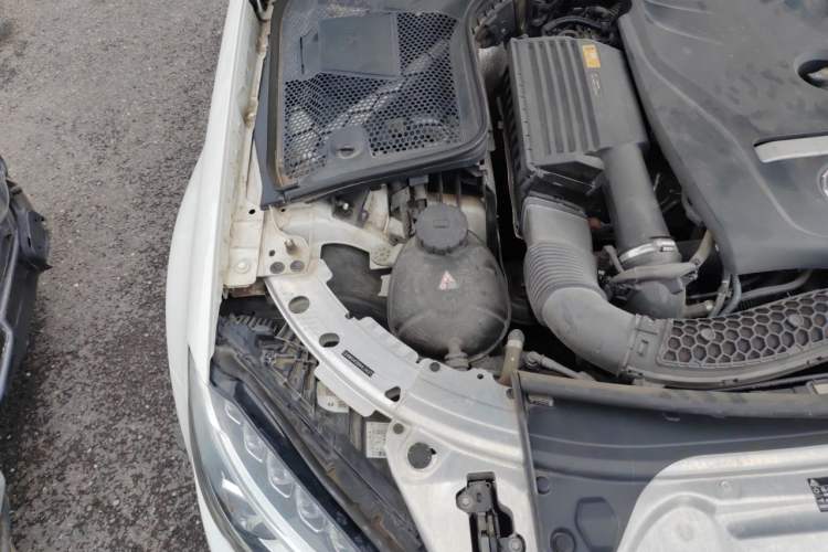 Used Mercedes-Benz C-Class 2017 Facelift C 200 L Sport Edition Engine Bay Right
