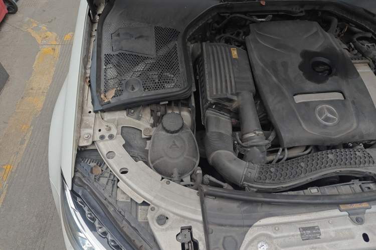 Used Mercedes-Benz C-Class 2017 Facelift C 200 L Sport Edition Engine Bay Right