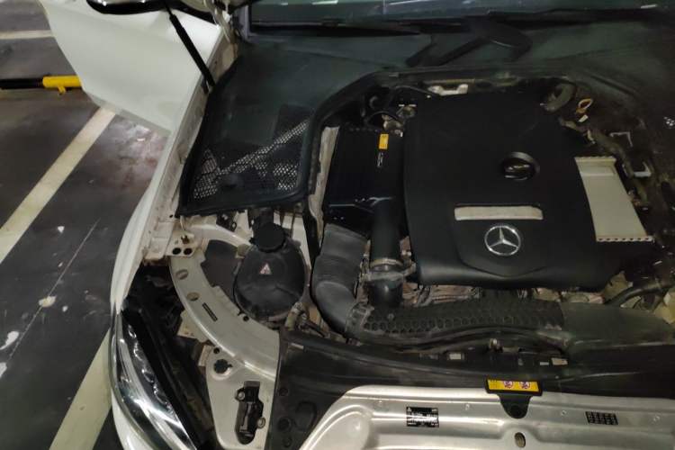 Used Mercedes-Benz C-Class 2017 Restyled C 200 Sport Edition Engine Bay Right