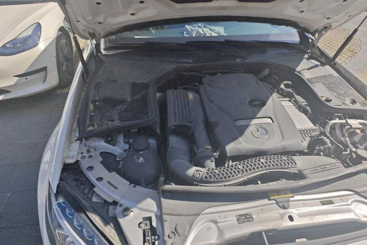 Used Mercedes-Benz C-Class 2017 Restyled C 200 Sport Edition Engine Bay Right