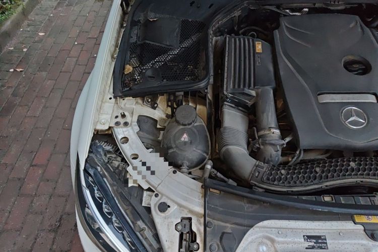 Used Mercedes-Benz C-Class 2017 Facelift C 200 L Sport Edition Engine Bay Right