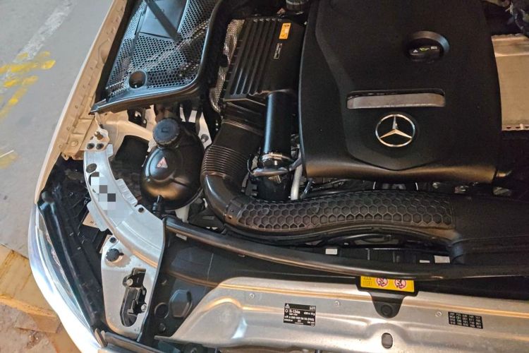 Used Mercedes-Benz C-Class 2017 C 200 L Sport Edition Engine Bay Right