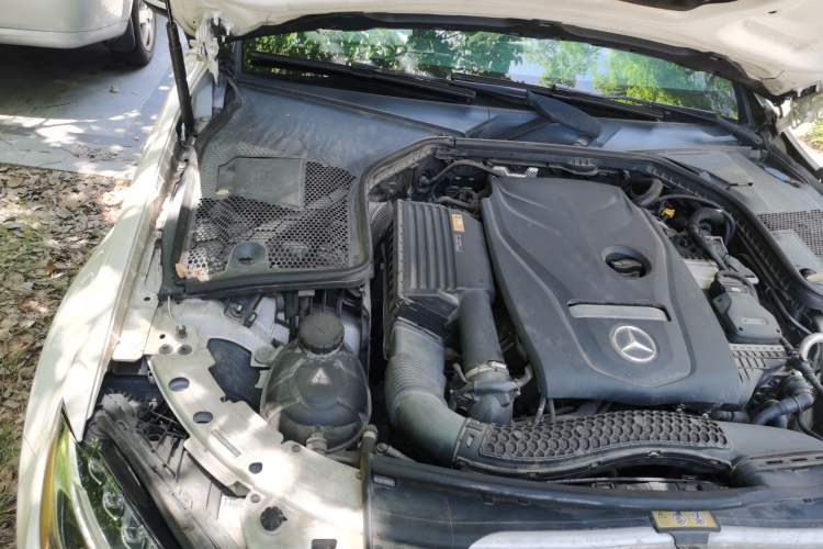 Used Mercedes-Benz C-Class 2017 C 200 4MATIC Coupe Engine Bay Right