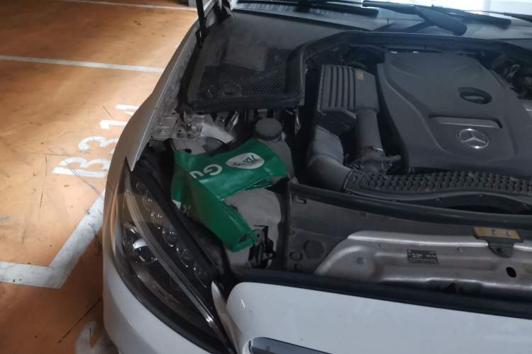Used Mercedes-Benz C-Class 2017 Restyled C 200 Sport Edition Engine Bay Right