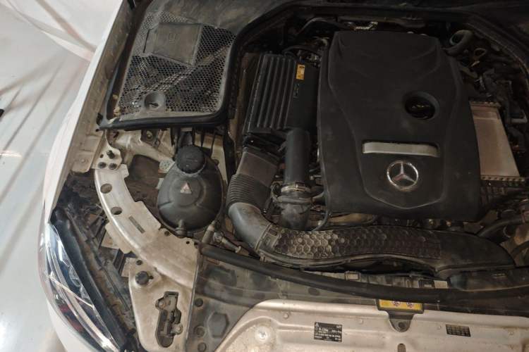 Used Mercedes-Benz C-Class 2017 Restyled C 200 Sport Edition Engine Bay Right