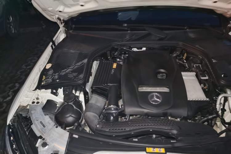 Used Mercedes-Benz C-Class 2017 Facelift C 200 L Sport Edition Engine Bay Right