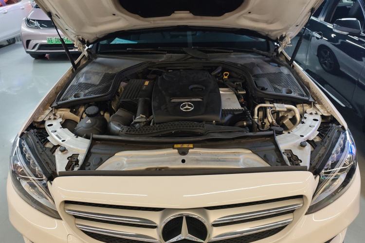Used Mercedes-Benz C-Class 2017 C 200 station wagon Engine Bay