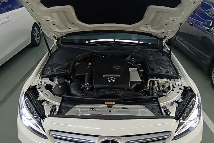 Used Mercedes-Benz C-Class 2017 Facelift C 200 L Sport Edition Engine Bay