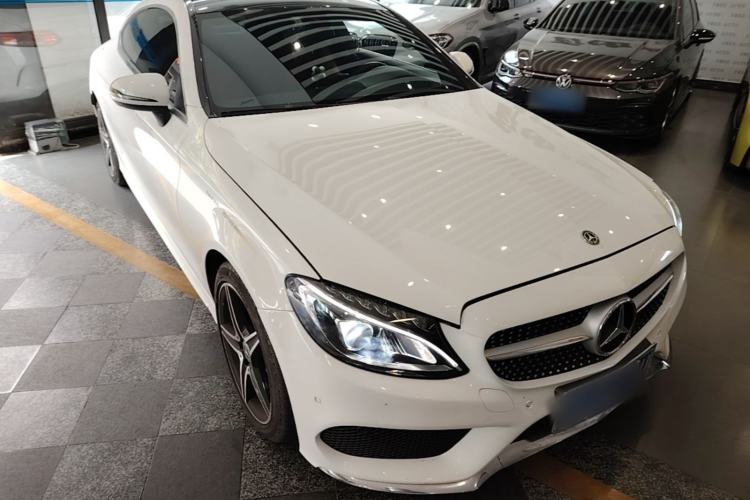 Used Mercedes-Benz C-Class 2017 Facelift C 200 Coupe Exterior 1