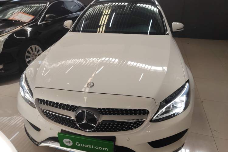 Used Mercedes-Benz C-Class 2017 C 180 Estate Exterior 1