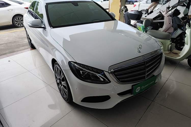 Used Mercedes-Benz C-Class 2017 Facelift C 200 L Exterior 1