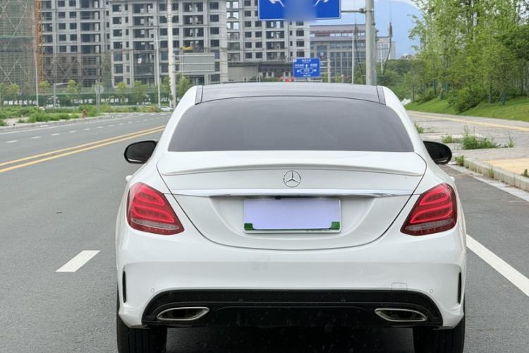 Used Mercedes-Benz C-Class 2017 C 200 Sport Edition Exterior 2