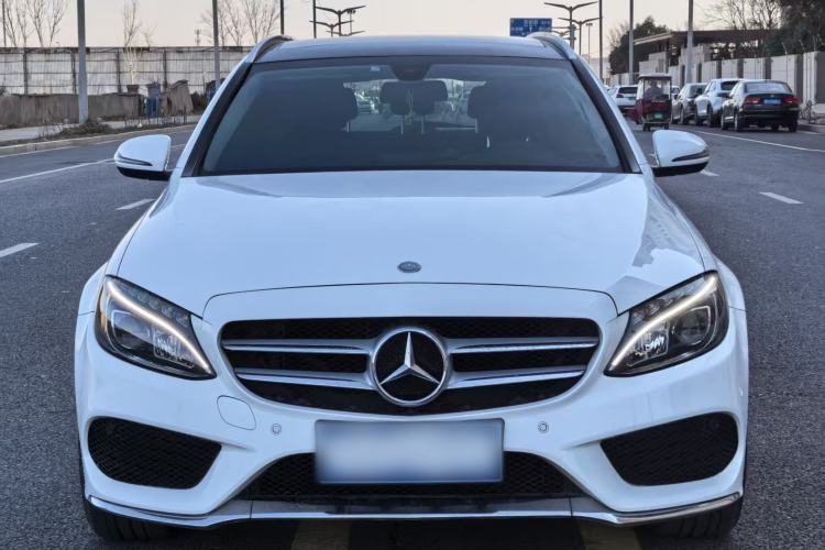 Used Mercedes-Benz C-Class 2017 Facelift C 180 Estate Exterior 2