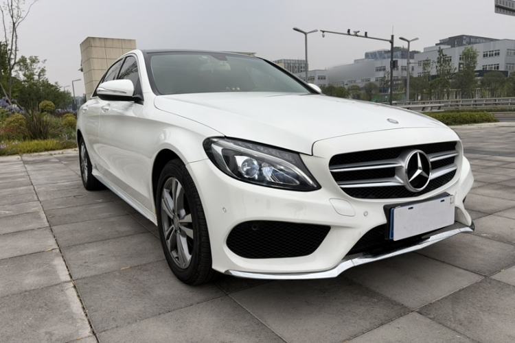 Used Mercedes-Benz C-Class 2017 Facelift C 200 L Sport Edition Exterior 2