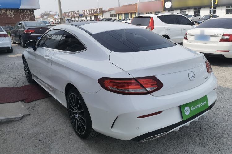 Used Mercedes-Benz C-Class 2017 C 200 4MATIC Coupe Exterior 2