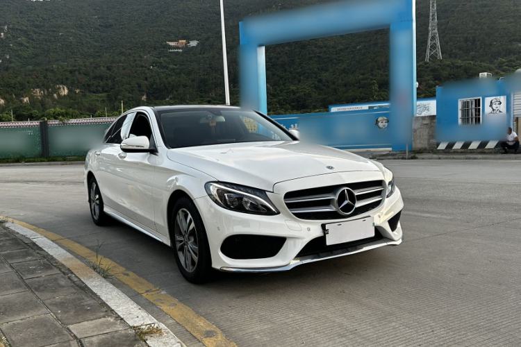 Used Mercedes-Benz C-Class 2017 Facelift C 200 L Sport Edition Exterior 2