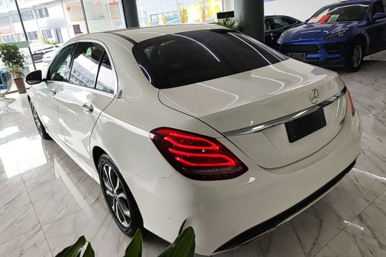 Used Mercedes-Benz C-Class 2017 Restyled C 180 L Fashion Edition Sport Version Exterior 2
