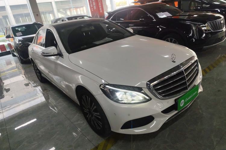 Used Mercedes-Benz C-Class 2017 Facelift C 200 L Exterior 2