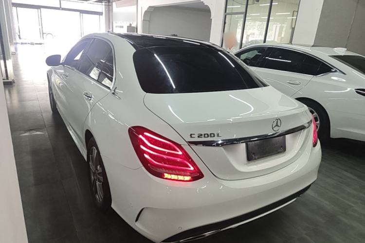 Used Mercedes-Benz C-Class 2017 Facelift C 200 L Sport Edition Exterior 2
