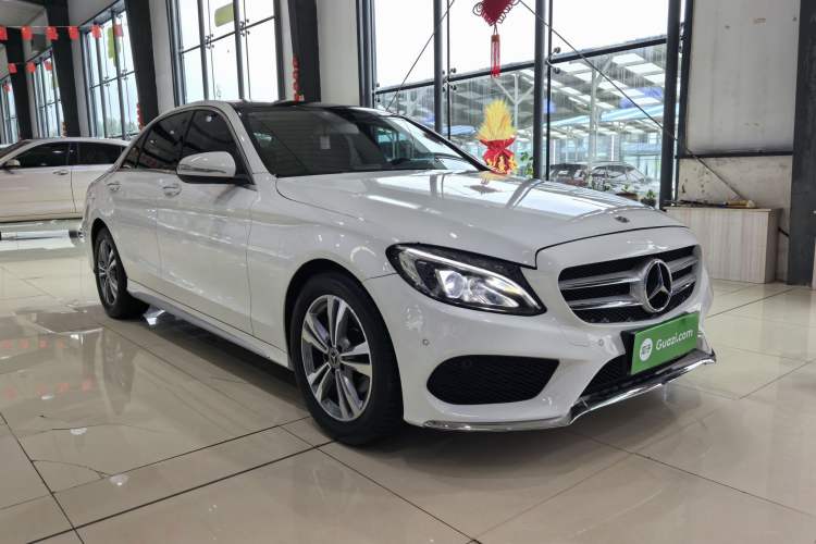 Used Mercedes-Benz C-Class 2017 Facelift C 200 L Sport Edition Exterior 2