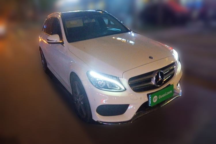 Used Mercedes-Benz C-Class 2017 C 200 station wagon Exterior 2