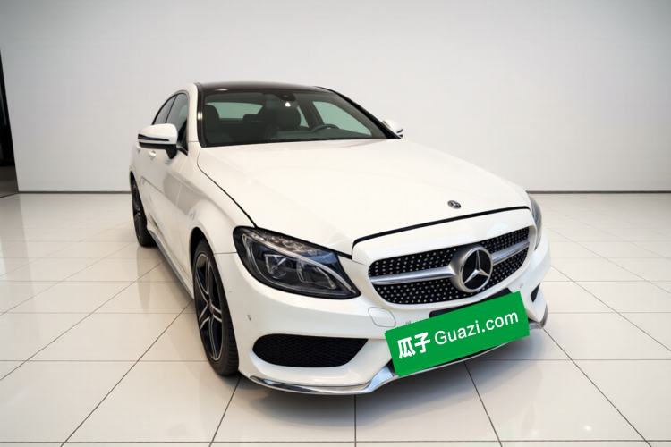 Used Mercedes-Benz C-Class 2017 Facelift C 200 Coupe Exterior 2