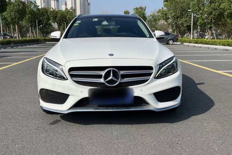 Used Mercedes-Benz C-Class 2017 C 200 station wagon Exterior 2