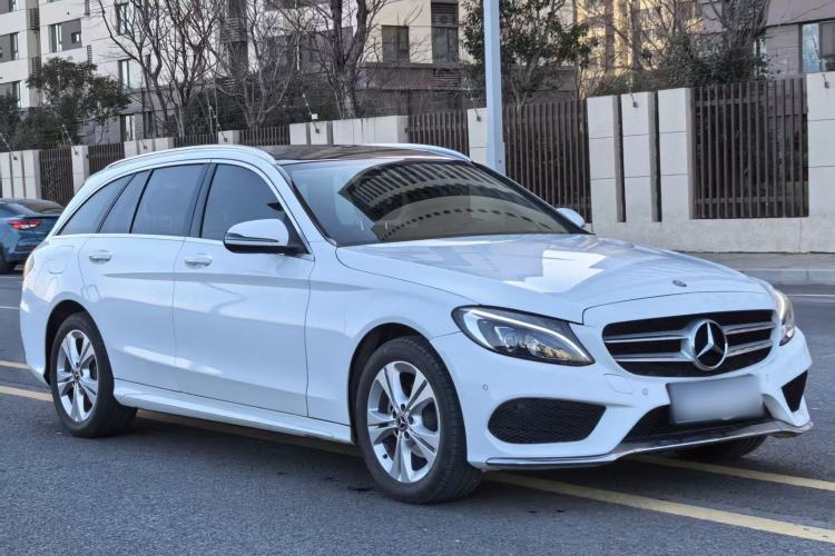 Used Mercedes-Benz C-Class 2017 Facelift C 180 Estate Exterior 3