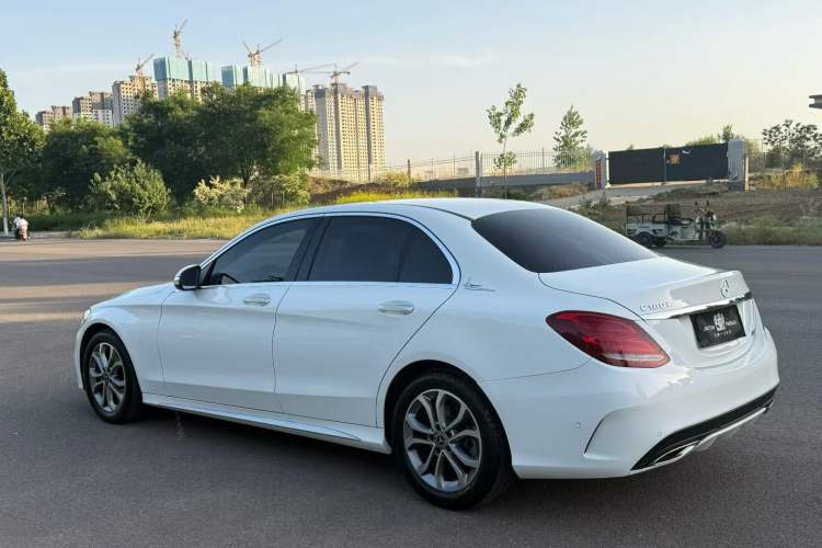 Used Mercedes-Benz C-Class 2017 Restyled C 180 L Fashion Edition Sport Version Exterior 3