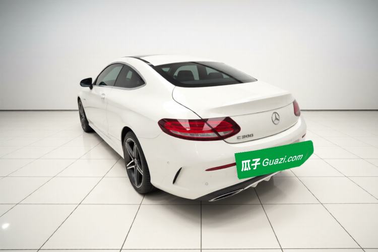 Used Mercedes-Benz C-Class 2017 Facelift C 200 Coupe Exterior 3