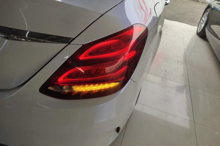 Used Mercedes-Benz C-Class 2017 C 180 L Sport Edition Exterior 3