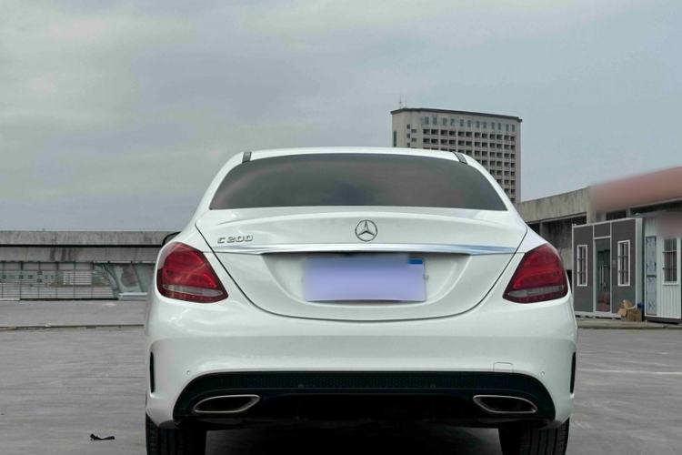 Used Mercedes-Benz C-Class 2017 C 200 Sport Edition Exterior 3