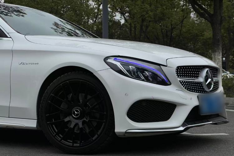 Used Mercedes-Benz C-Class 2017 C 200 4MATIC Coupe Exterior 4
