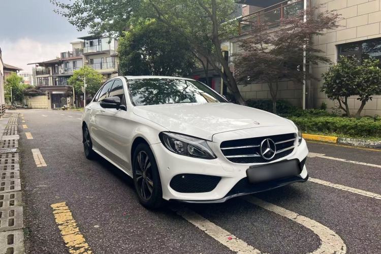 Used Mercedes-Benz C-Class 2017 C 200 Sport Edition Exterior 4