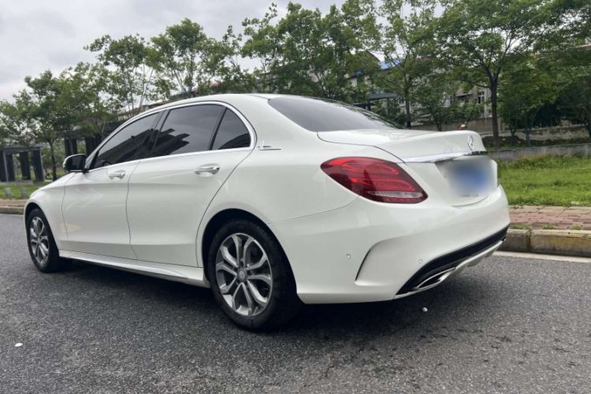 Used Mercedes-Benz C-Class 2017 C 180 L Sport Edition Exterior 4