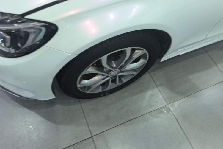Used Mercedes-Benz C-Class 2017 Restyled C 180 L Fashion Edition Sport Version Exterior 4