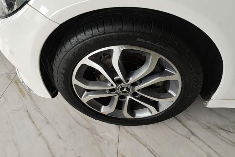 Used Mercedes-Benz C-Class 2017 Restyled C 180 L Fashion Edition Sport Version Exterior 4