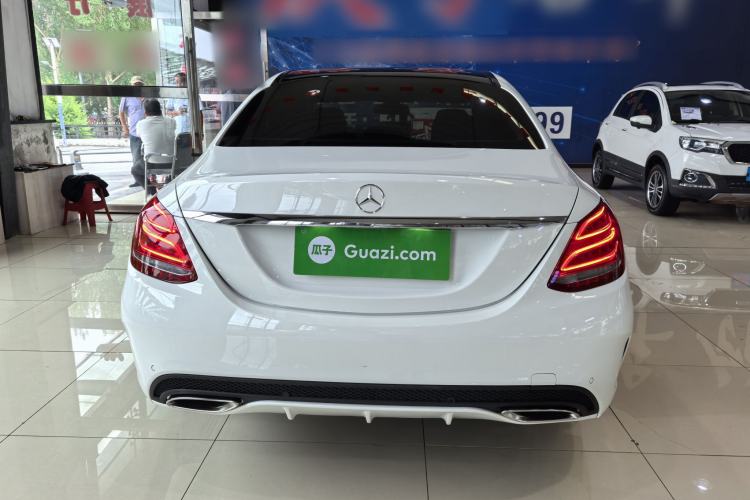 Used Mercedes-Benz C-Class 2017 Facelift C 200 L Sport Edition Exterior 4