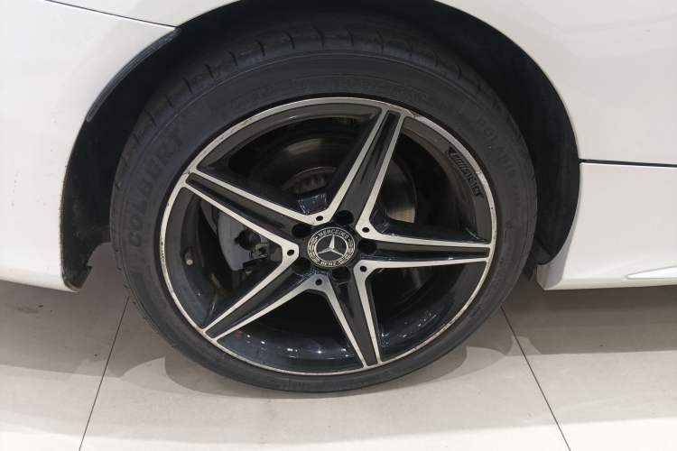Used Mercedes-Benz C-Class 2017 Facelift C 200 Coupe Exterior 4