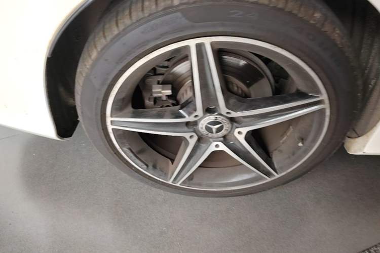 Used Mercedes-Benz C-Class 2017 Facelift C 200 Coupe Exterior 5