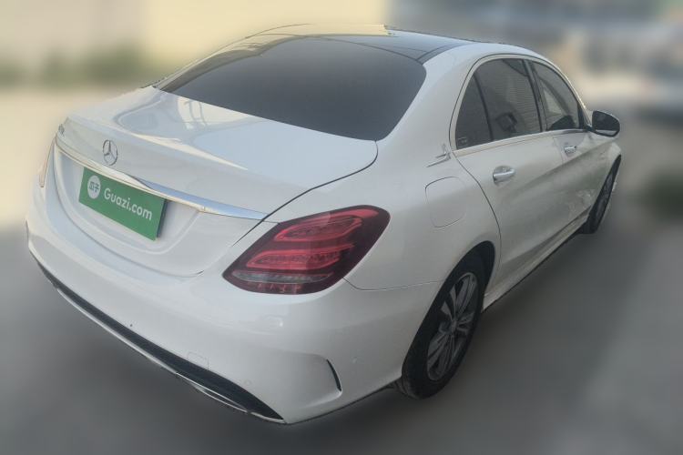 Used Mercedes-Benz C-Class 2017 Facelift C 200 L Sport Edition Exterior 5