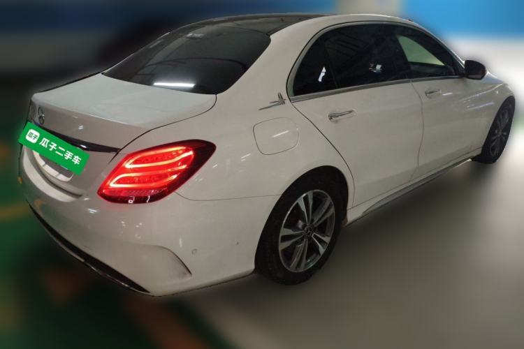 Used Mercedes-Benz C-Class 2017 Facelift C 200 L Sport Edition Exterior 5