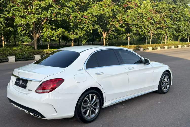 Used Mercedes-Benz C-Class 2017 Restyled C 180 L Fashion Edition Sport Version Exterior 5
