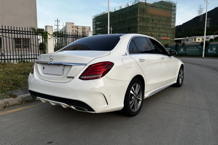 Used Mercedes-Benz C-Class 2017 Facelift C 200 L Sport Edition Exterior 5